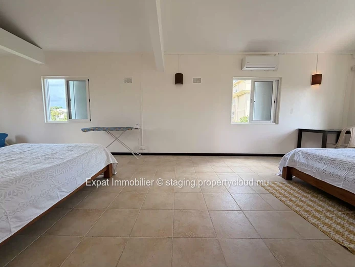 3-Bedroom Detached Villa for Rent – Pereybere, Large Tropical Garden