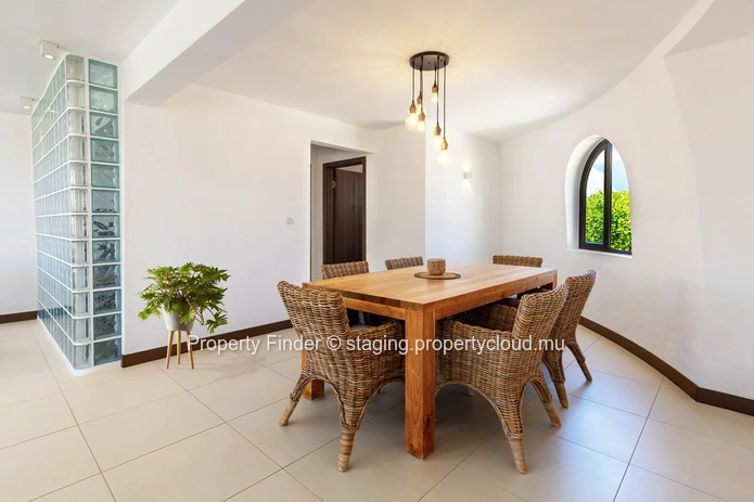 Stylish house in Albion For Sale