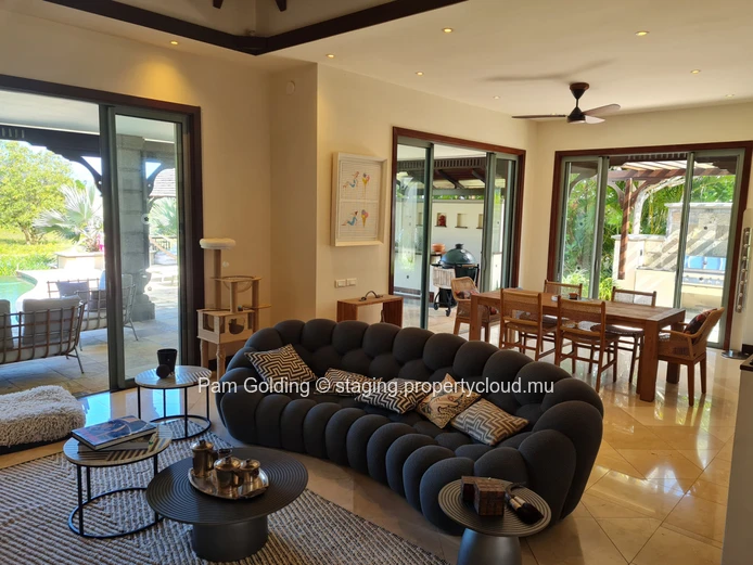 Elégante villa sur l'île avec un style de vie de villégiature à Villas Valriche.