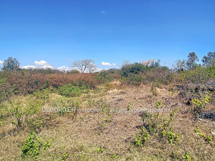 À Vendre Péreybère Terrain Résidentiel