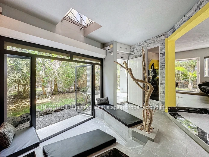 Atypical apartment in co-ownership