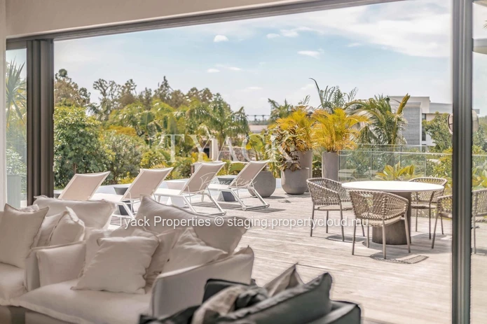 Exquisite Architect-Designed Villa