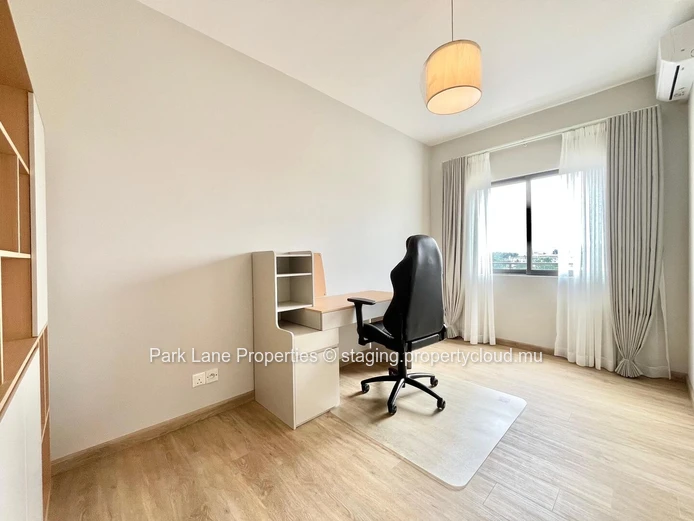 Penthouse moderne de 4 chambres avec vue sur le Wellness Park de Sodnac