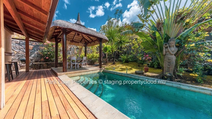 Elegant Bali-Style 3-Bedroom Villa with Pool and Kiosk