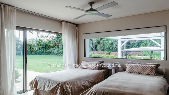 Golfside Beauty - Anahita