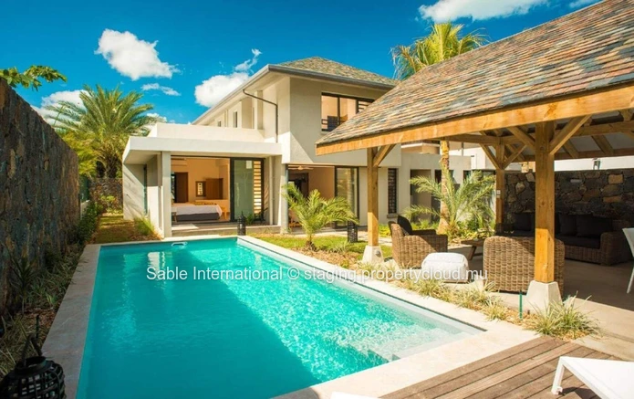 Luxurious Villa PDS in Tamarin with Private Pool and Sea Access - 364m² living area, 669m² land, Fully Furnished 