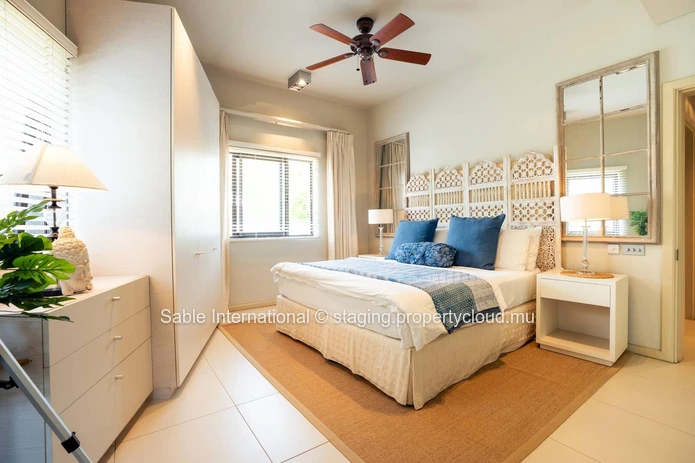 Appartement RES à vendre à Rivière Noire - Black River, 370m², Front de Mer, Vue mer, Meublé.
