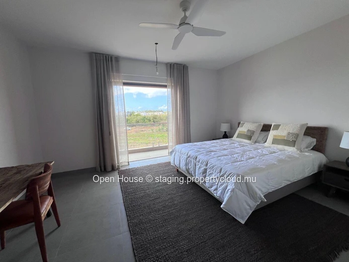 PDS apartment for rent, Trou aux Biches, 300m from the beach, 153m², 3 bedrooms, pool, furnished, garden.