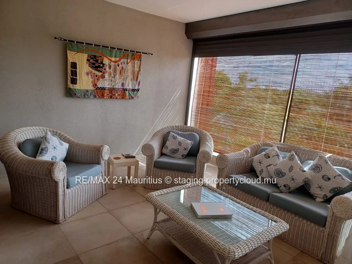 Luxurious 3-Bedroom Apartment in Royal Park, Balaclava