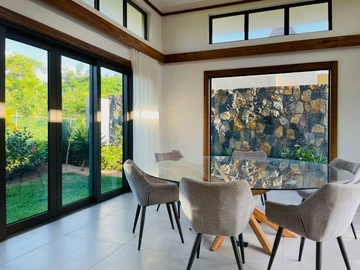 4 Bedroom Villa