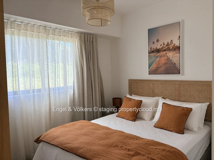 FOR RENT - 4 Bedrooms apartment in Tamarin