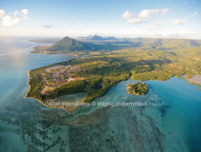 Harmonie-N-61 : villa sur 1640m², accès golf et plage - Rivière Noire