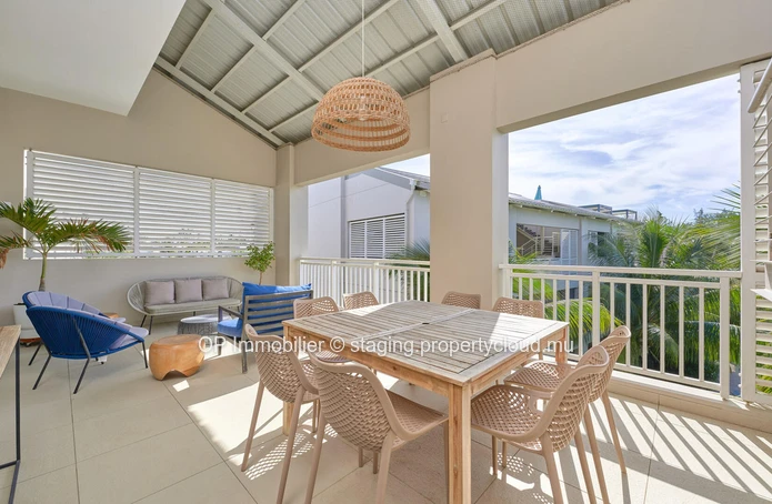 Penthouse for Sale in Péreybère with Private Pool and 2 Bedrooms