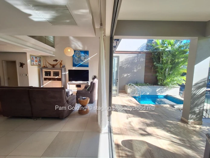 3-Bedroom Townhouse for Sale in La Balise Marina, Mauritius – Private Mooring, Pool & Optional Boat Garage