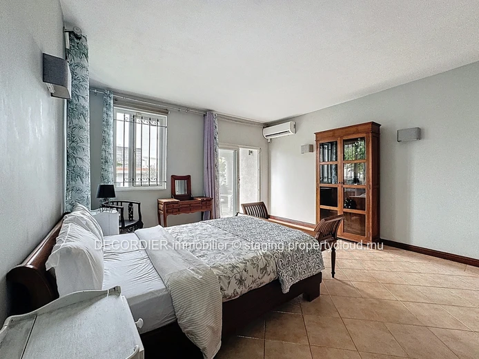 To rent – Elegant Modern Colonial-Style House with Pool in Pointe aux Canonniers