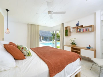 4 Bedroom Villa