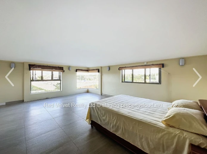 For Ren Stunning Duplex with Private Pool in Grand Baie