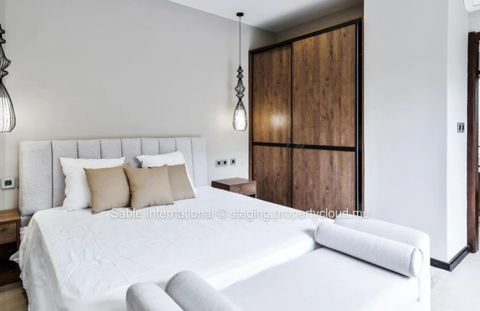 Maison à vendre à Péreybère, 250m², 3 chambres, piscine privée, proche des commodités