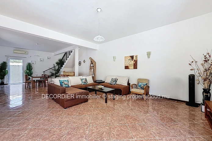 Villa élégante avec piscine et balcon à Pereybère
