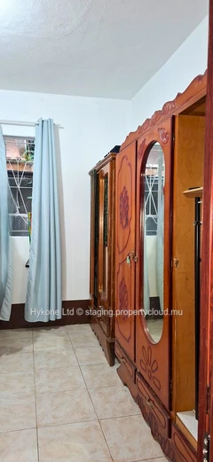 Appartement À Vendre À Quatre Bornes