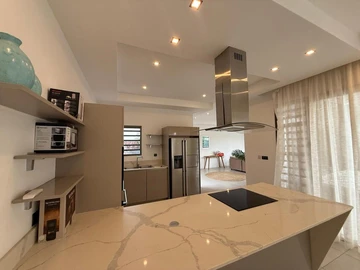4 Bedroom Villa