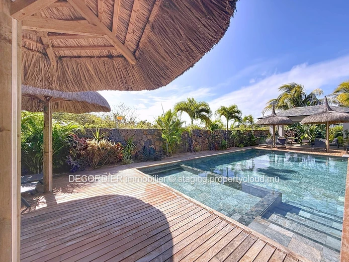 Stunning contemporary home in Calodyne, walking distance to the Sea