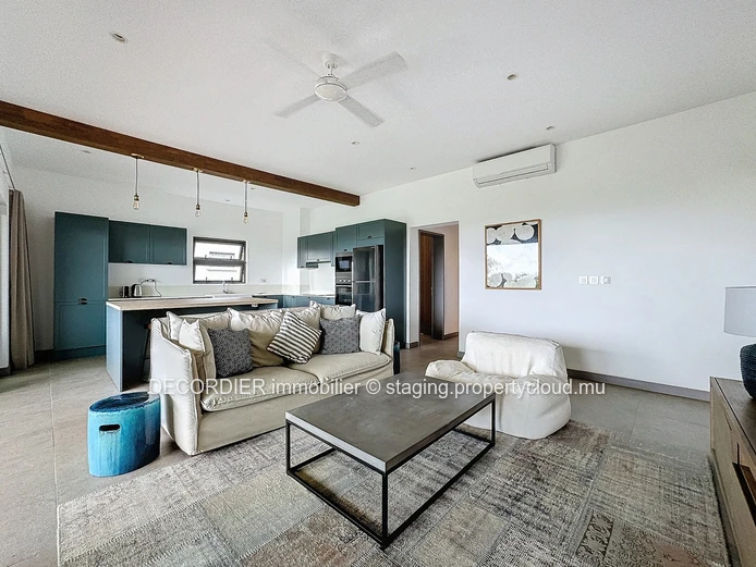Elegant furnished flat with sea view in Saint Antoine