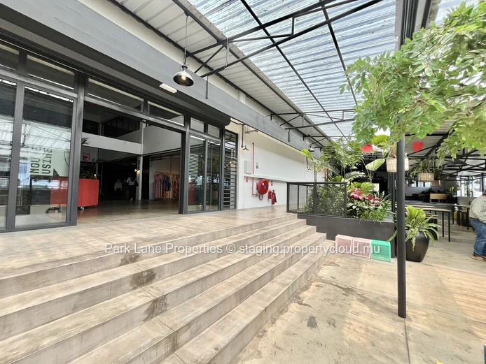 Modern Office Spaces in the Innovative Nouvelle Usine Project, Floreal 