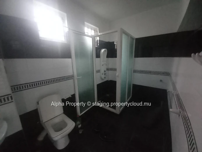 House of 350 m2 with River & Mountain Views for sale at Rs 30M