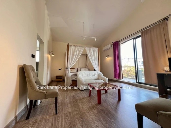Belle Rose: Two Modern Homes on an Ideal Plot, Combining Comfort and Security