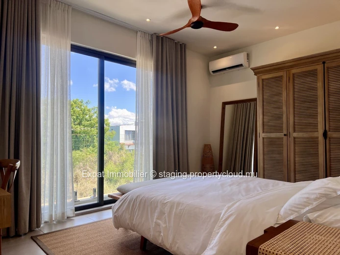 Available for sale – Modern villa with private pool in Chemin Vingt Pied – Grand Baie – Accessible only to Mauritians