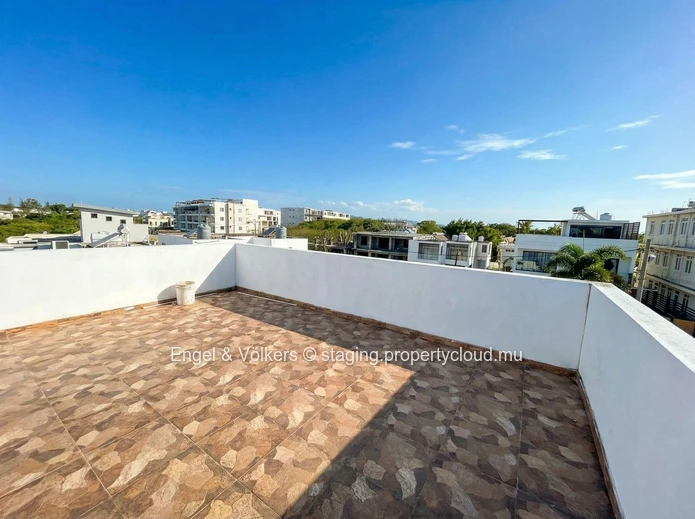 Charming 3-Bedroom House for Rent in Pereybere – Private Pool & Ideal Location