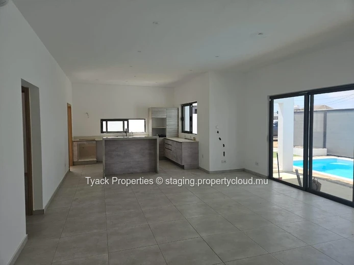 Spacious 5-Bedroom Villa for Sale in Grand Baie Sottise