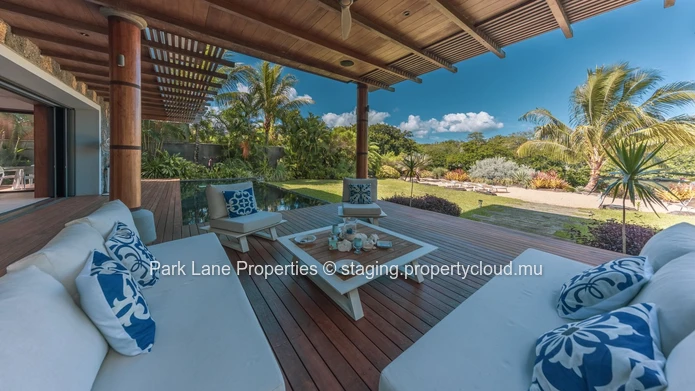 Sumptuous high end 5 bedroom villa in IRS Marina