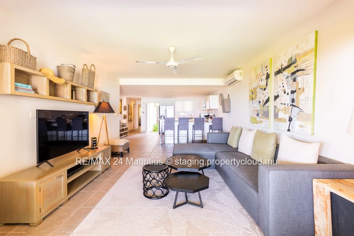 Elegant Oceanfront Apartment