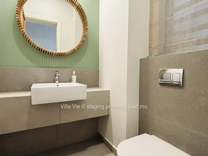 Belle Vue - Beautiful 4-bedroom apartment on the first floor