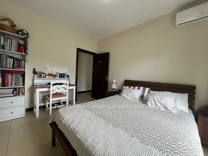 3 Bedroom Apartment minutes from the beach in Tamarin