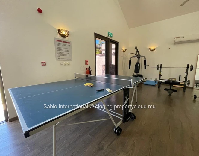 Maison à vendre à Péreybère, 250m², 3 chambres, piscine privée, proche des commodités
