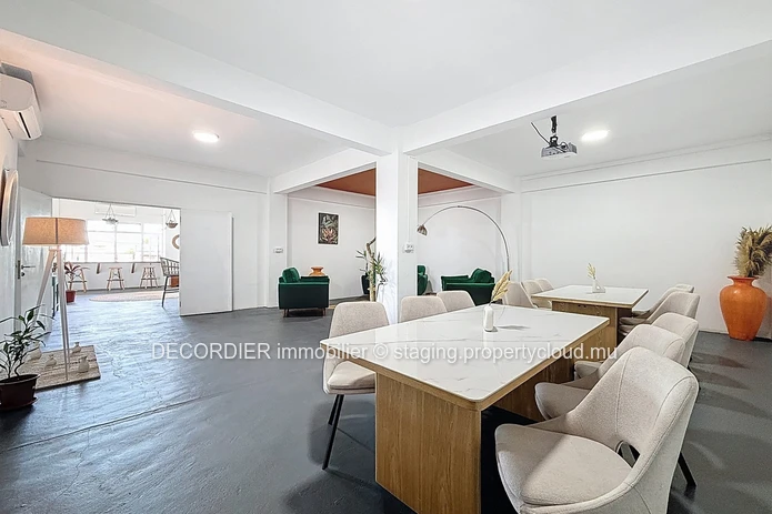 Commercial space for rent – Roches Brunes