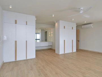 4 Bedroom Apartment