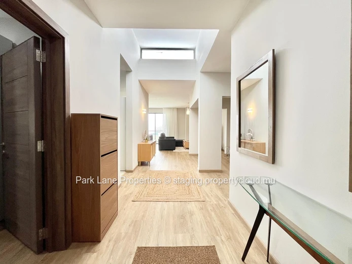 Penthouse moderne de 4 chambres avec vue sur le Wellness Park de Sodnac