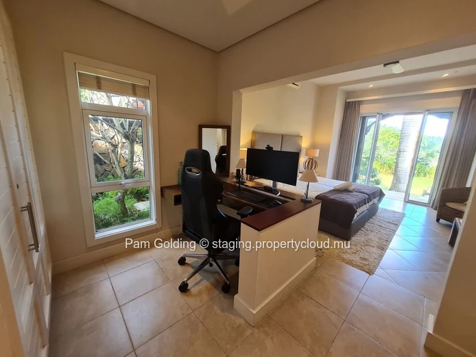 Une villa classique, offrant un style de vie parfait au cœur de Villas Valriche.