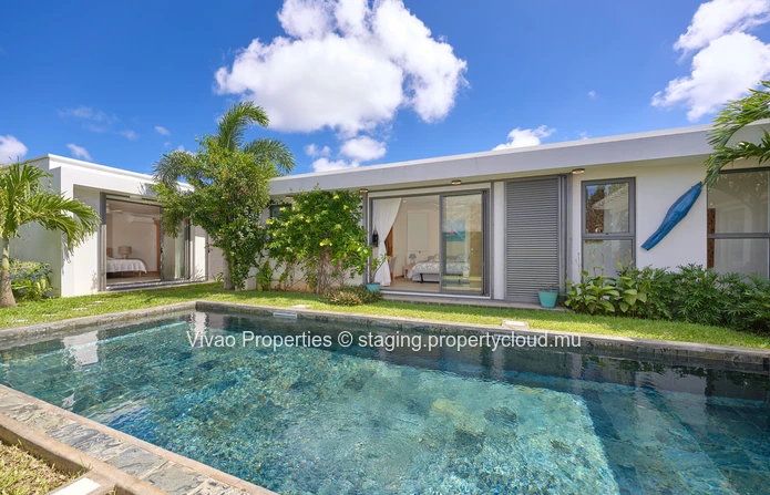 Fully owned villa accessible to non-Mauritian citizens for sale in Grand Baie, 211m² living space on 710m² land, 4 be...
