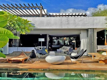 4 Bedroom Villa