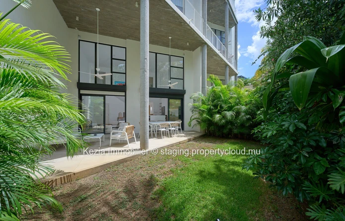 Appartement En Duplex Avec Jardin Privatif