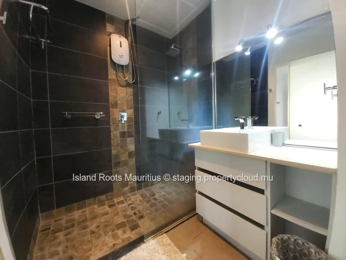 Magnifique appartement situé en deuxième position de la plage !