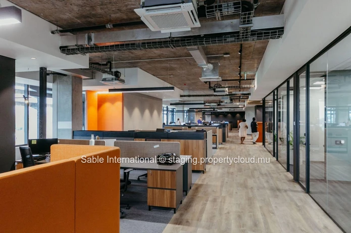 Prime AAA Grade Offices for Sale (1400 m²)