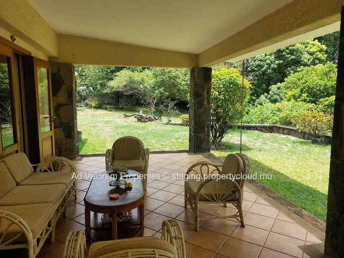 A Little Paradise in Bras d’Eau – Charming Family Home with an Exceptional Garden ??