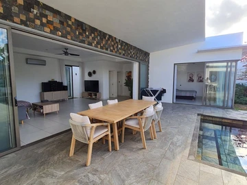 4 Bedroom Villa