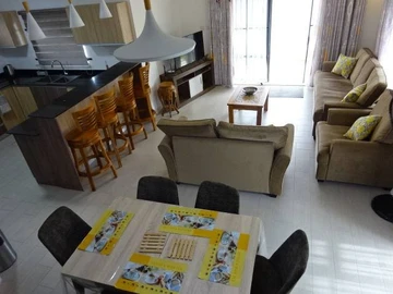 3 Bedroom Townhouse, Duplex